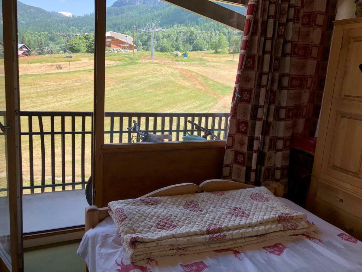Appartement Au Pied Des Pistes 퓌생빈센트 외부 사진